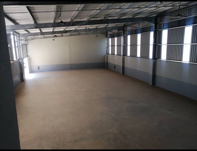 450M² FACTORY TO LET IN WATERFALL
